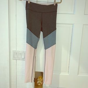 Outdoor Voices tri color leggings